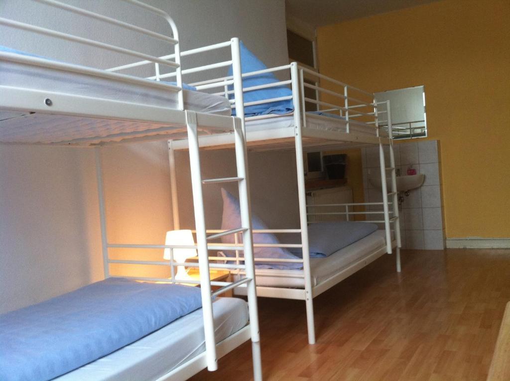 Shiva'S Citysleep Cologne Room photo